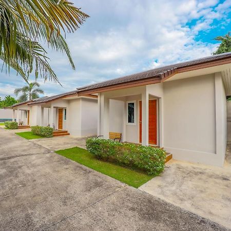 Akard Private Villas Sattahip Exterior photo