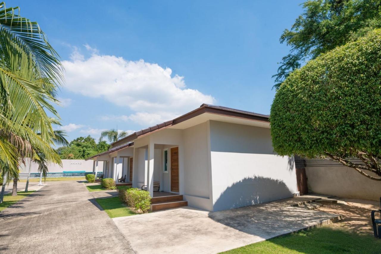 Akard Private Villas Sattahip Exterior photo